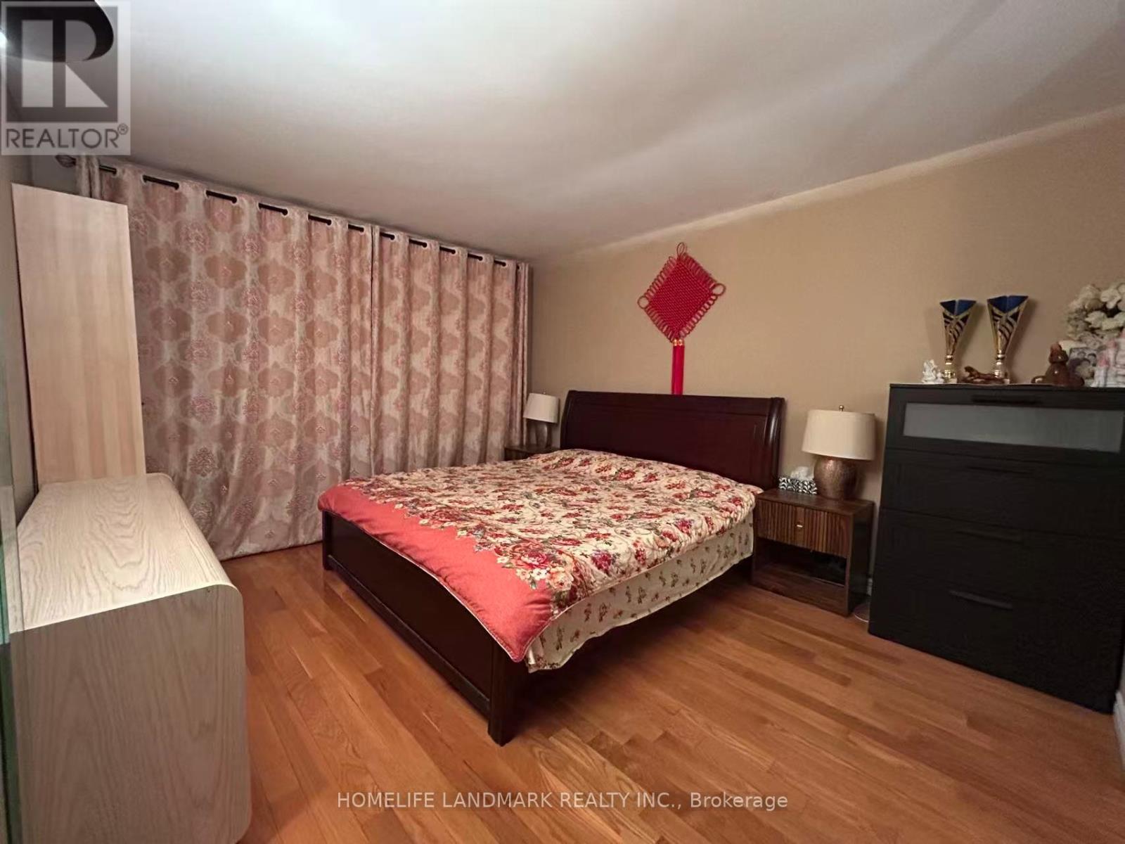 336 Hollyberry Trail, Toronto, Ontario  M2H 2P6 - Photo 6 - C12580746