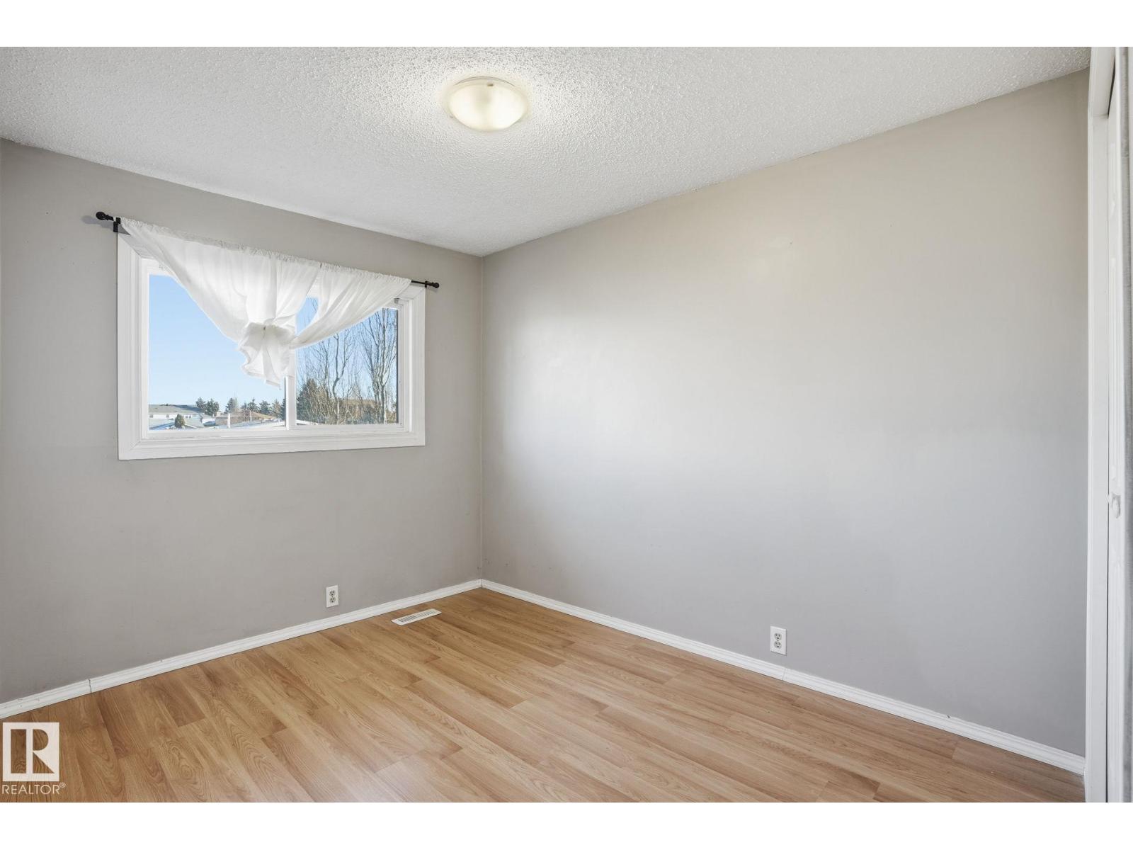 18024 93 Av Nw, Edmonton, Alberta  T6E 5P5 - Photo 6 - E4466798