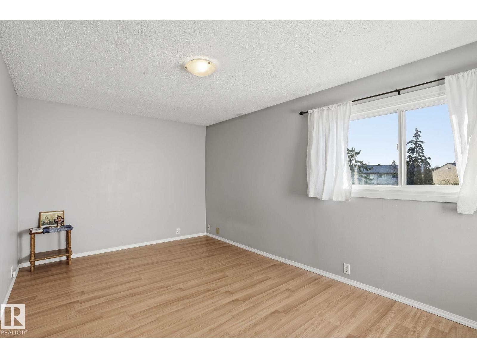 18024 93 Av Nw, Edmonton, Alberta  T6E 5P5 - Photo 4 - E4466798