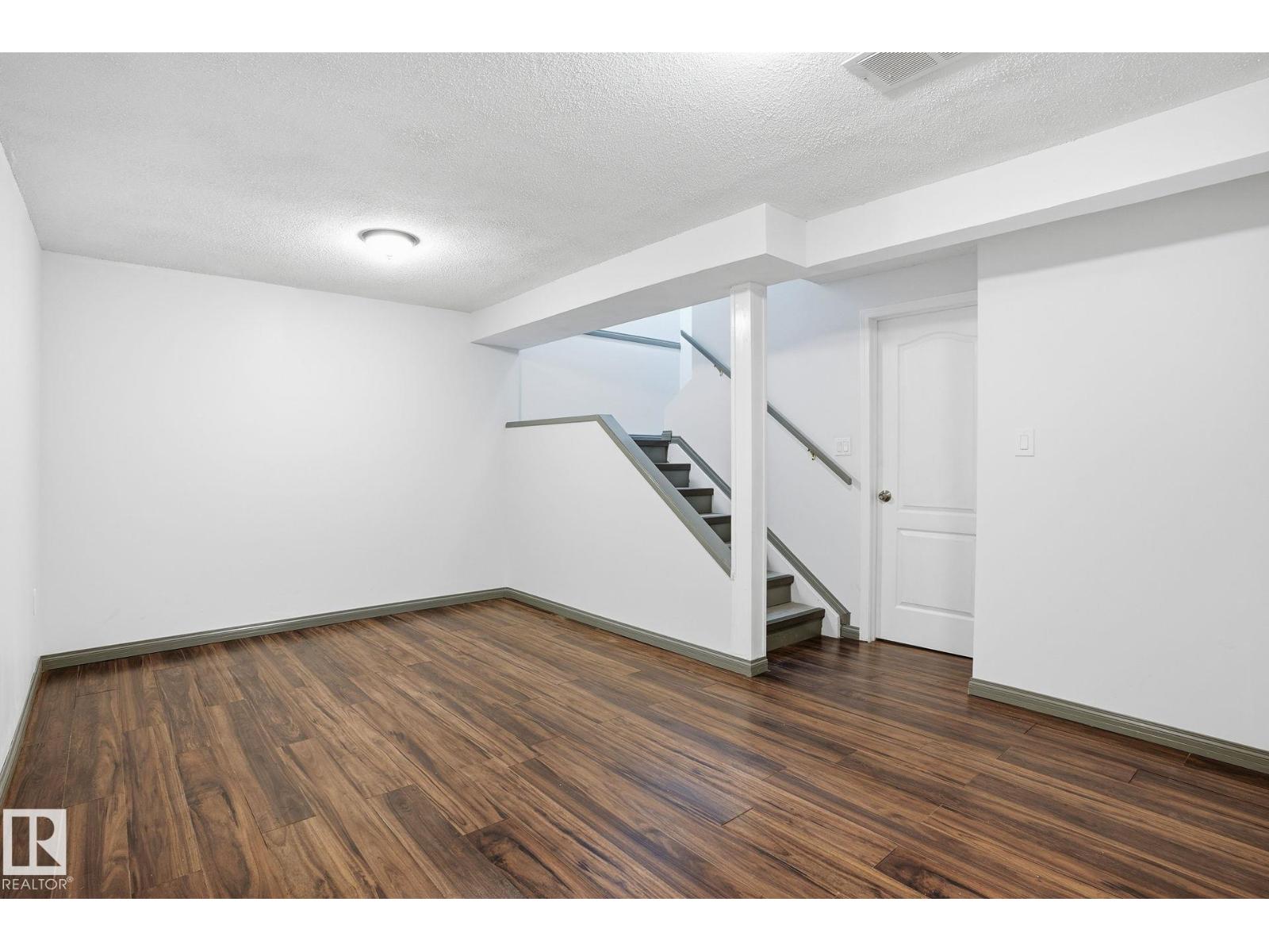 18024 93 Av Nw, Edmonton, Alberta  T6E 5P5 - Photo 8 - E4466798