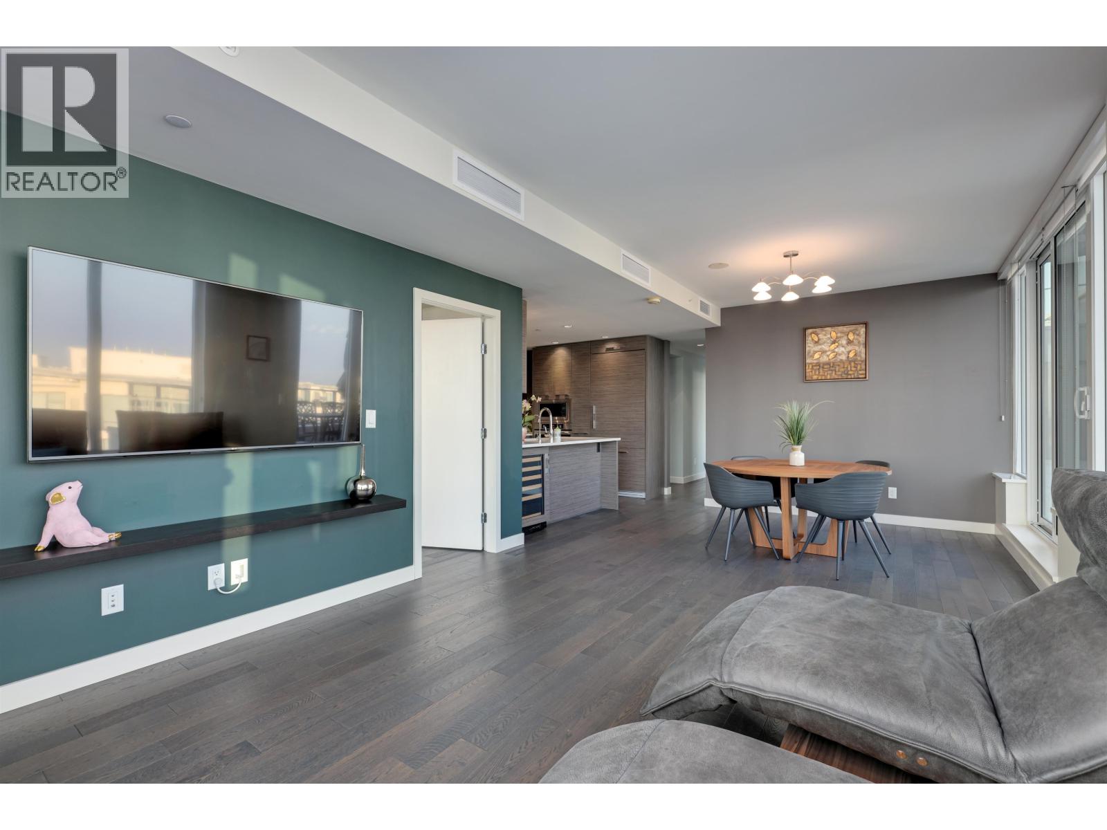 1801 7488 Lansdowne Road, Richmond, British Columbia  V7C 0B9 - Photo 4 - R3070426