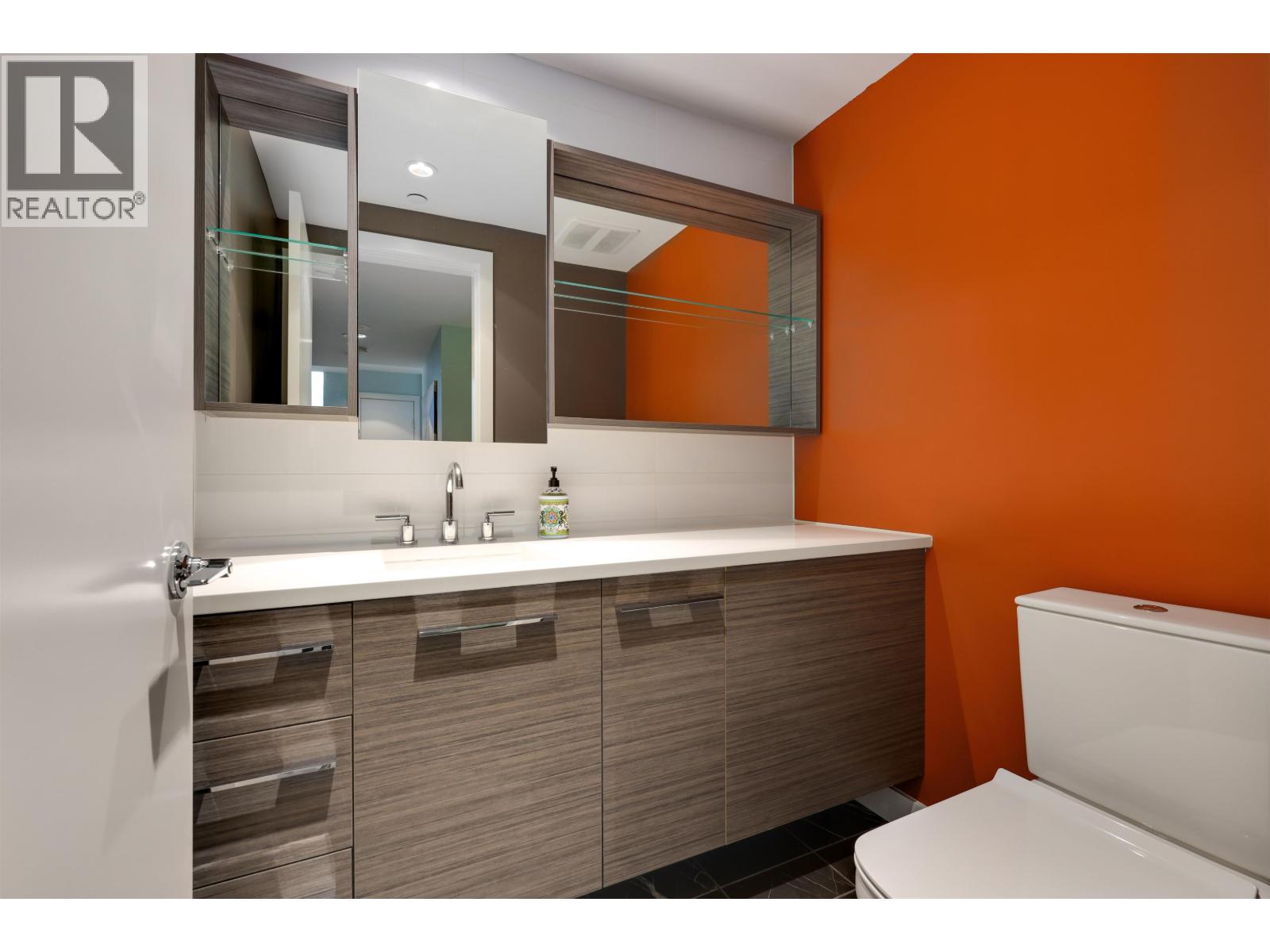 1801 7488 Lansdowne Road, Richmond, British Columbia  V7C 0B9 - Photo 12 - R3070426