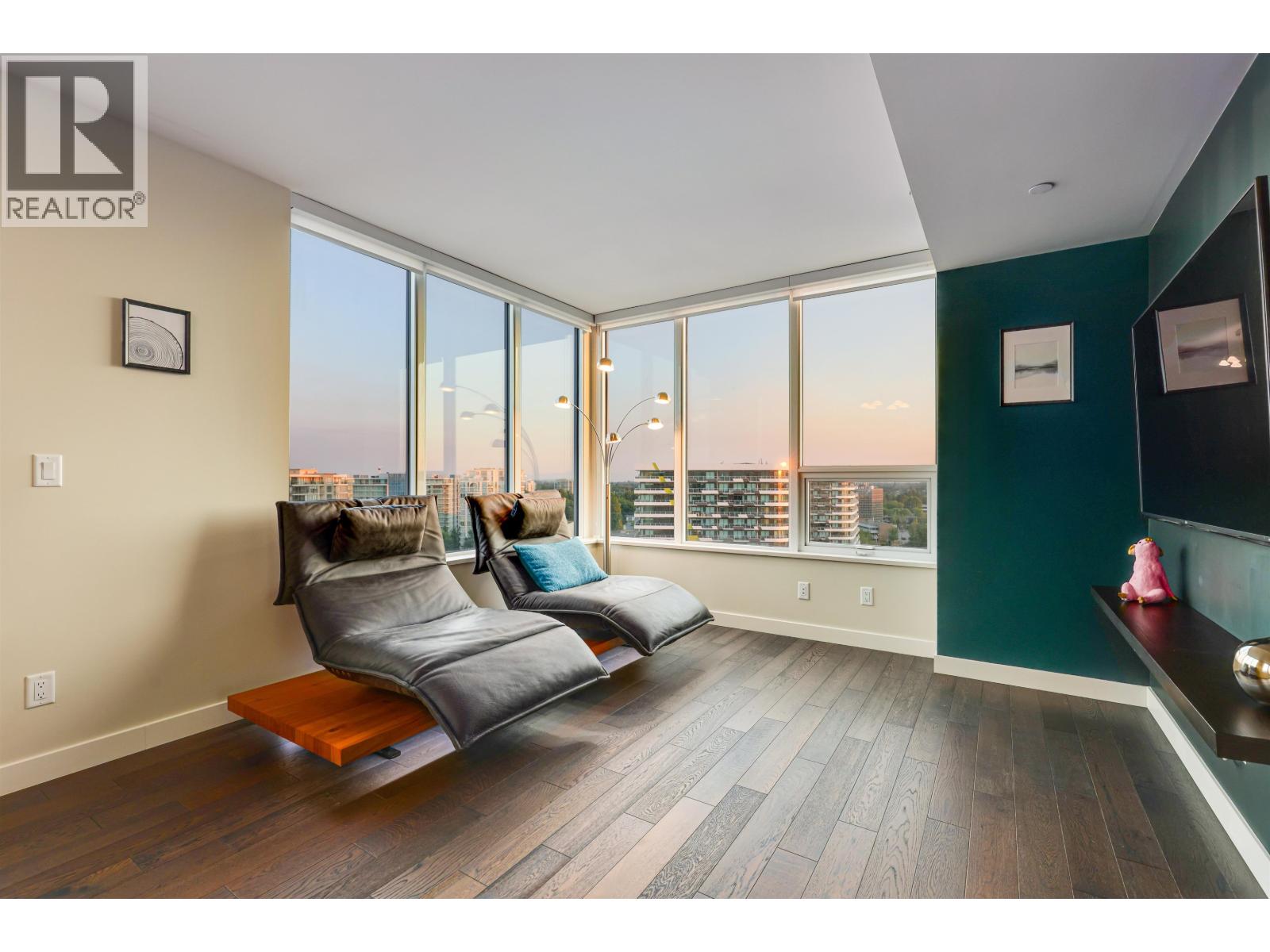 1801 7488 Lansdowne Road, Richmond, British Columbia  V7C 0B9 - Photo 2 - R3070426