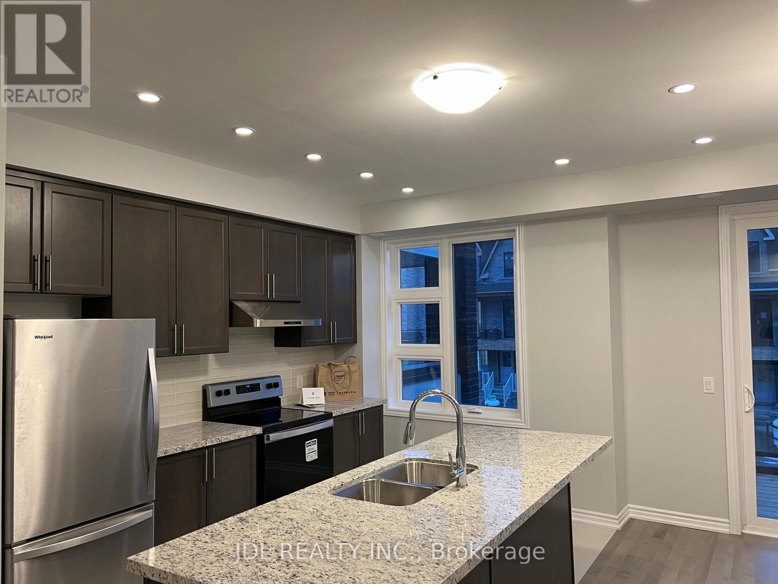 28 Gilbert Wright Avenue, Markham, Ontario  L6C 3J4 - Photo 11 - N12580738