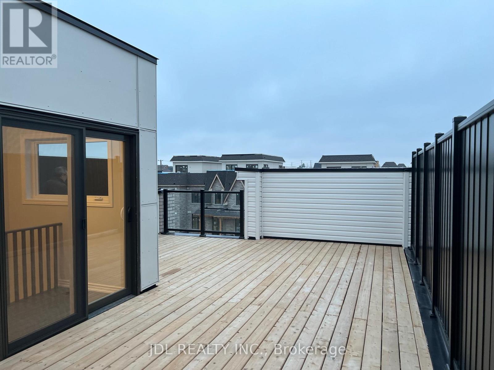 28 Gilbert Wright Avenue, Markham, Ontario  L6C 3J4 - Photo 20 - N12580738