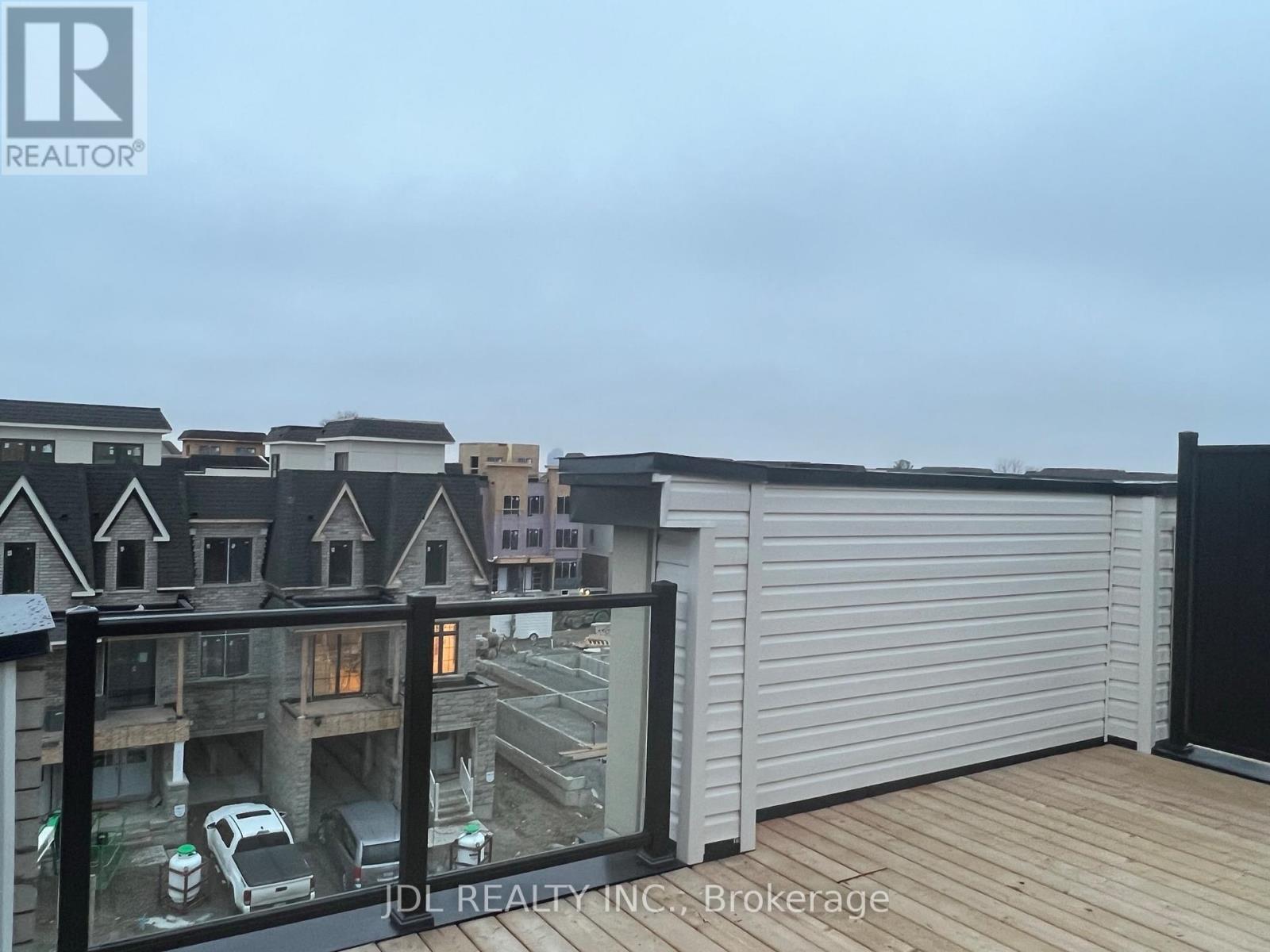 28 Gilbert Wright Avenue, Markham, Ontario  L6C 3J4 - Photo 24 - N12580738