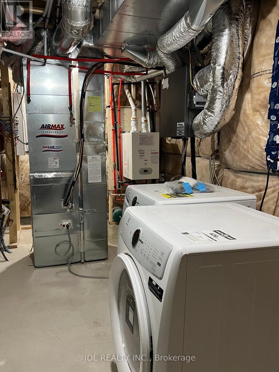 28 Gilbert Wright Avenue, Markham, Ontario  L6C 3J4 - Photo 26 - N12580738