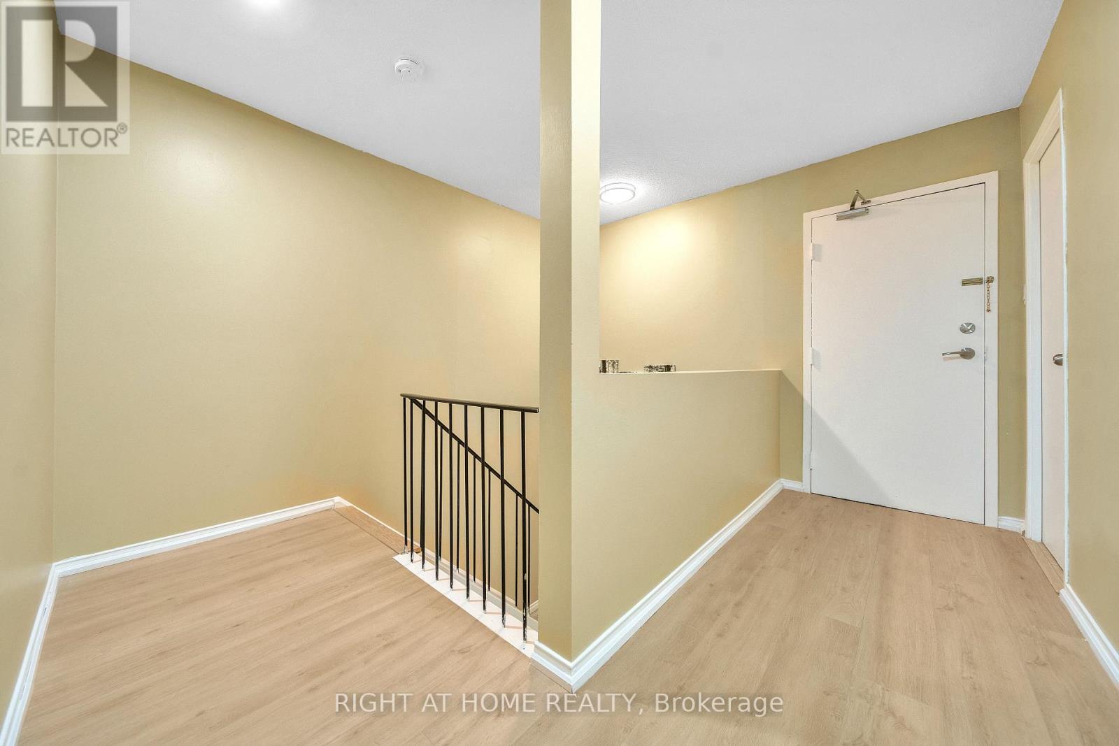 132 - 1058 Falgarwood Drive, Oakville, Ontario  L6H 2P3 - Photo 27 - W12580752
