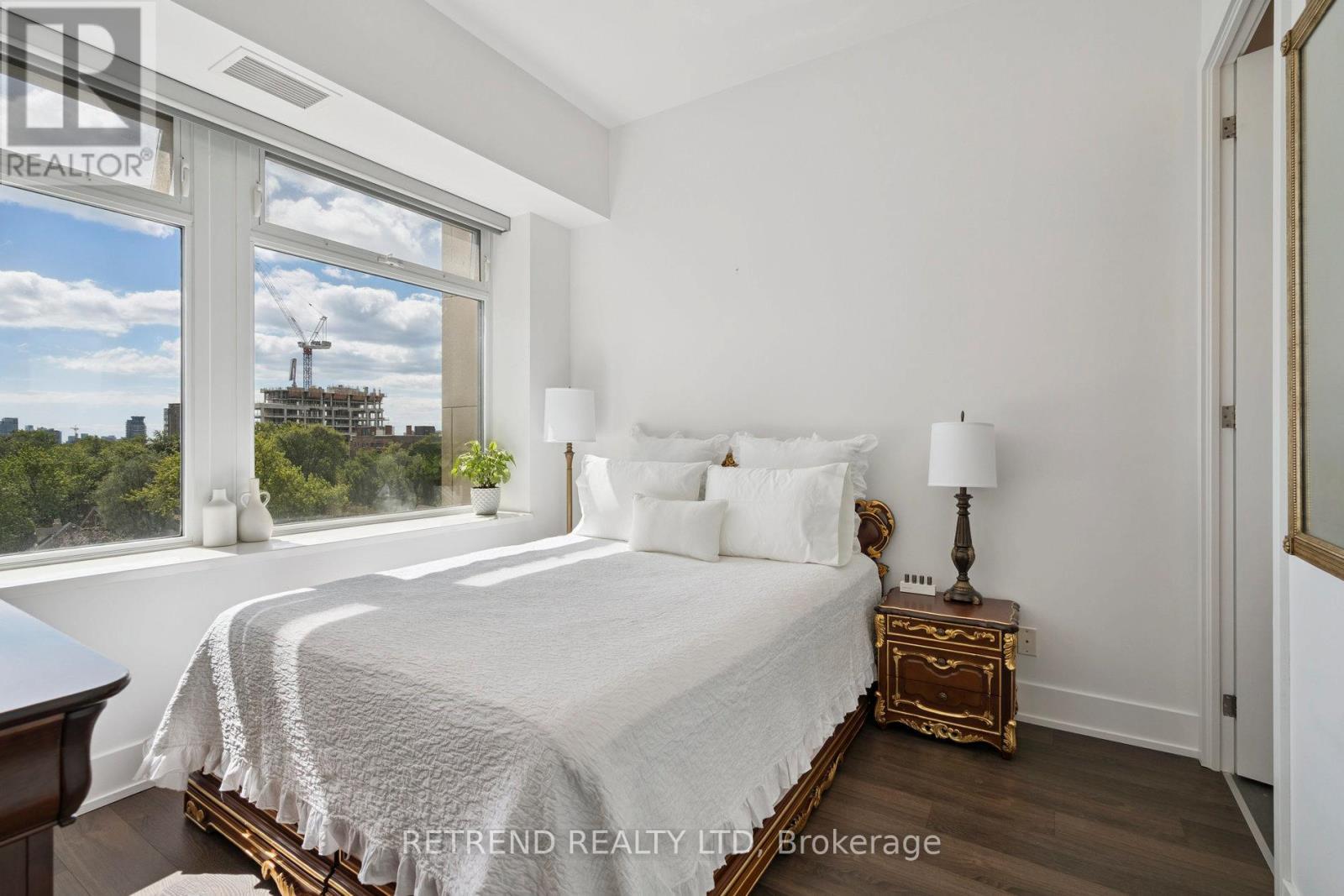 610 - 111 St Clair Avenue W, Toronto, Ontario M4V 1N5 - Photo 13 - C12580770