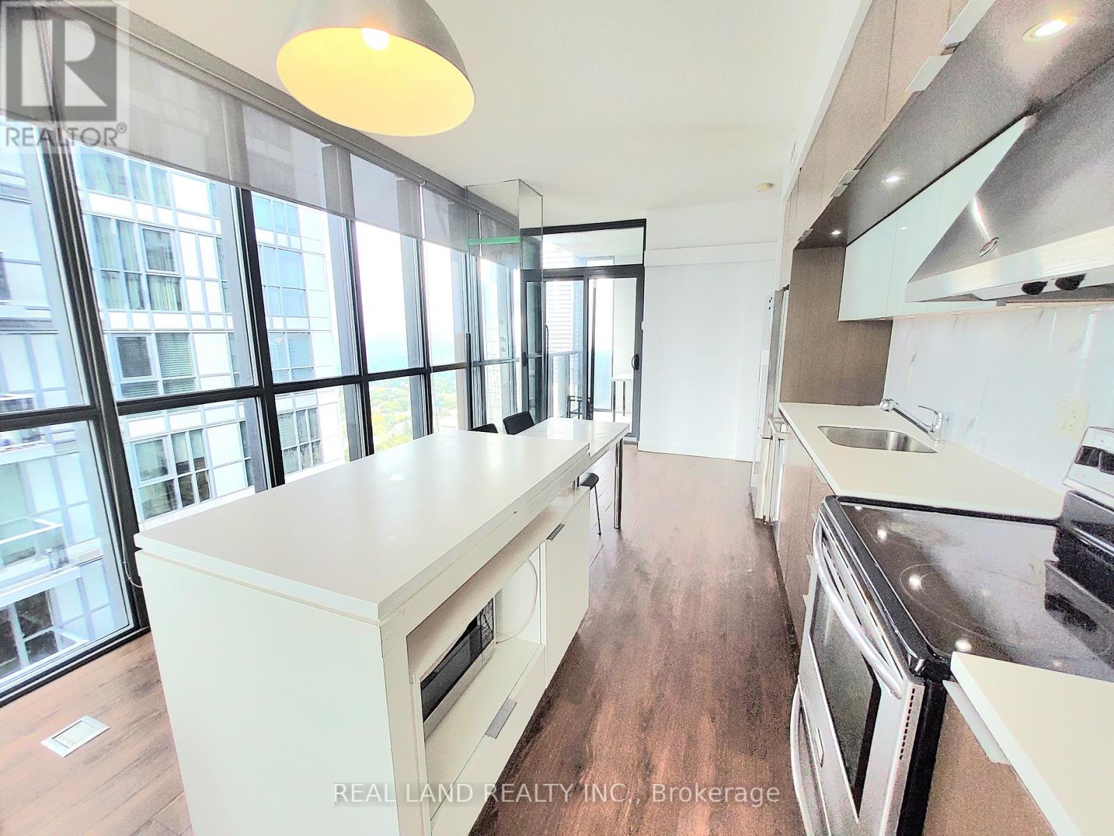 4005 - 110 Charles Street E, Toronto, Ontario M4Y 1T5 - Photo 6 - C12580772