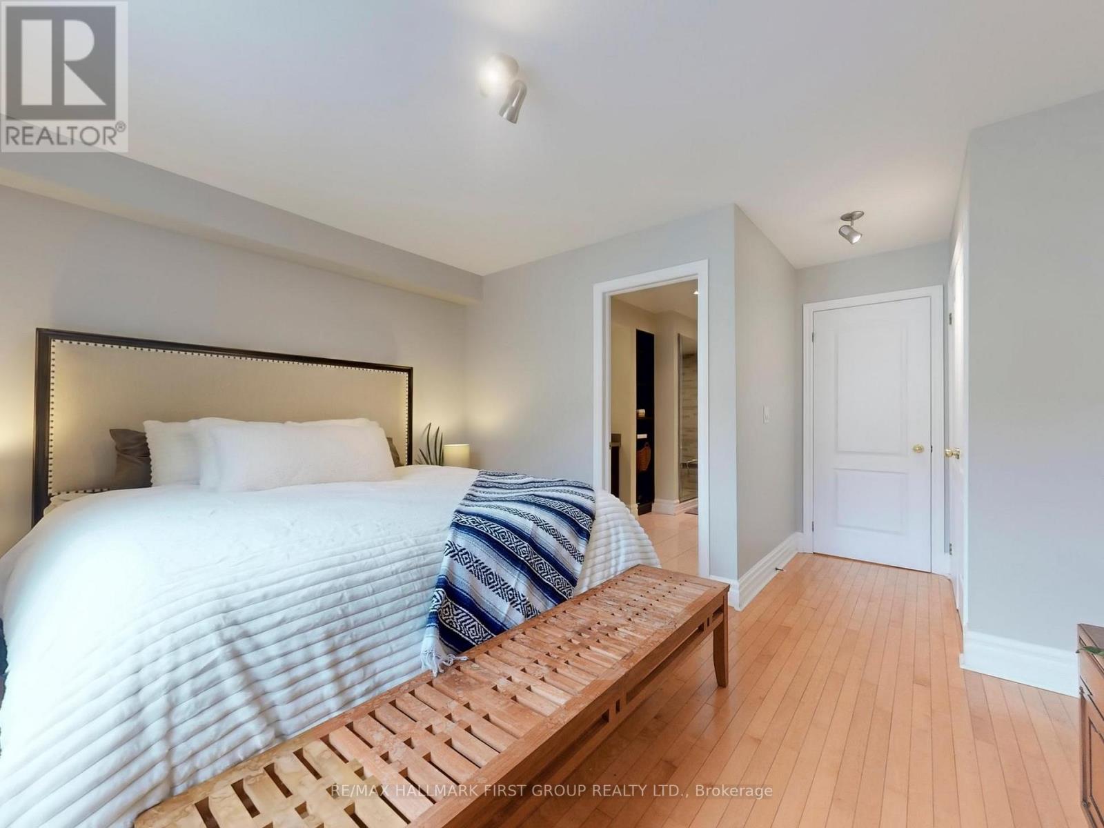 9d Woodfield Road, Toronto, Ontario  M4L 2W4 - Photo 17 - E12580754