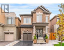 49 OGSTON CRESCENT, Whitby, Ontario
