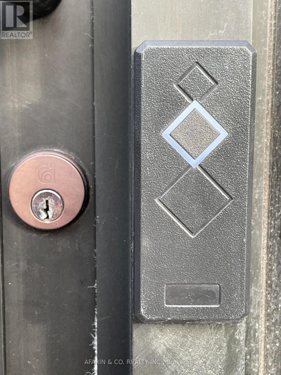 1 - 79 Cedarvale Avenue, Toronto, Ontario  M4C 4J6 - Photo 4 - E12580768