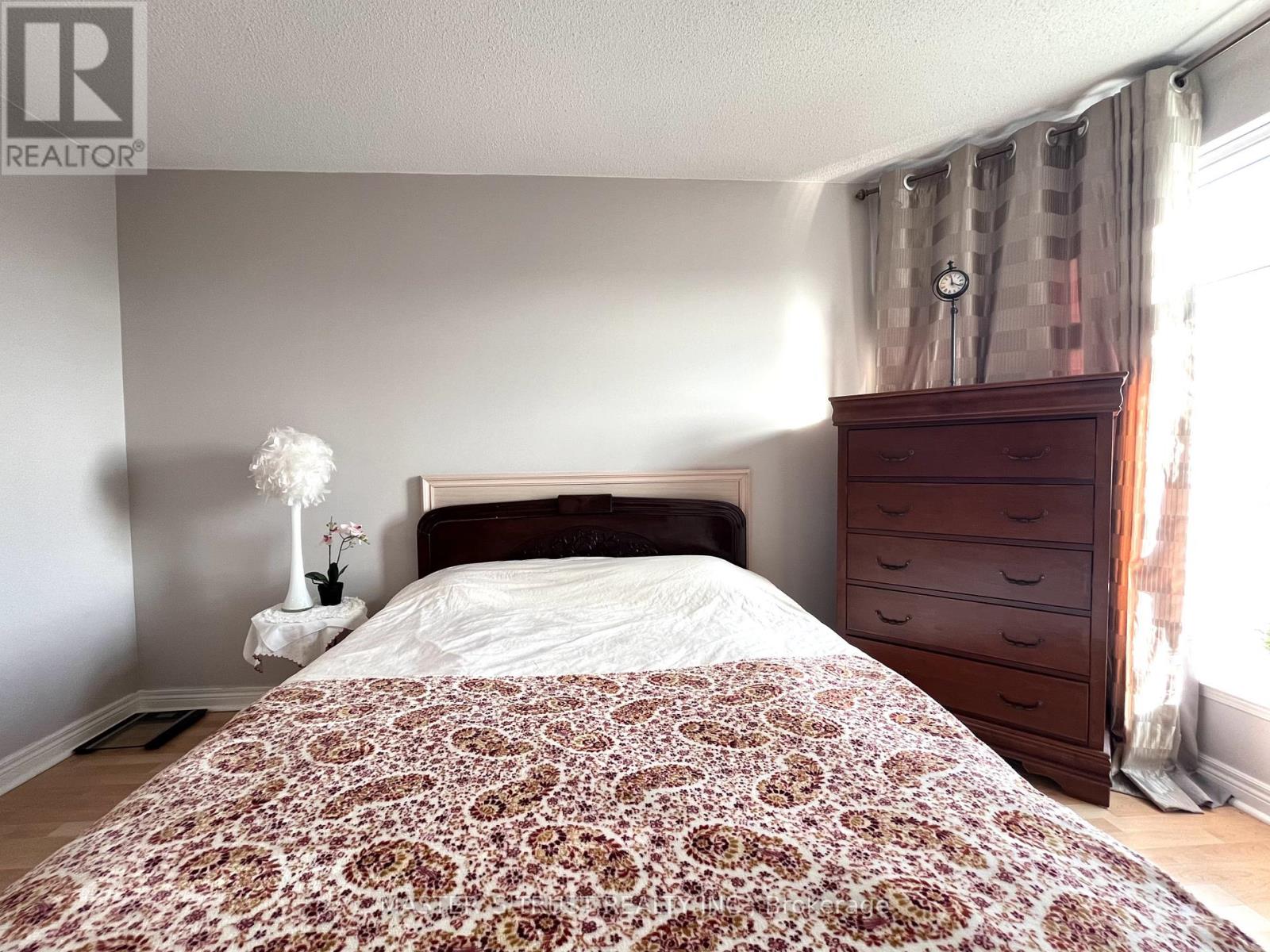 1001 - 135 Pond Drive, Markham, Ontario  L3T 7V6 - Photo 14 - N12580134