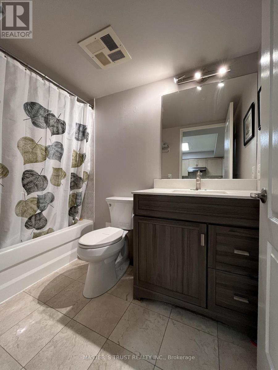 1001 - 135 Pond Drive, Markham, Ontario  L3T 7V6 - Photo 17 - N12580134