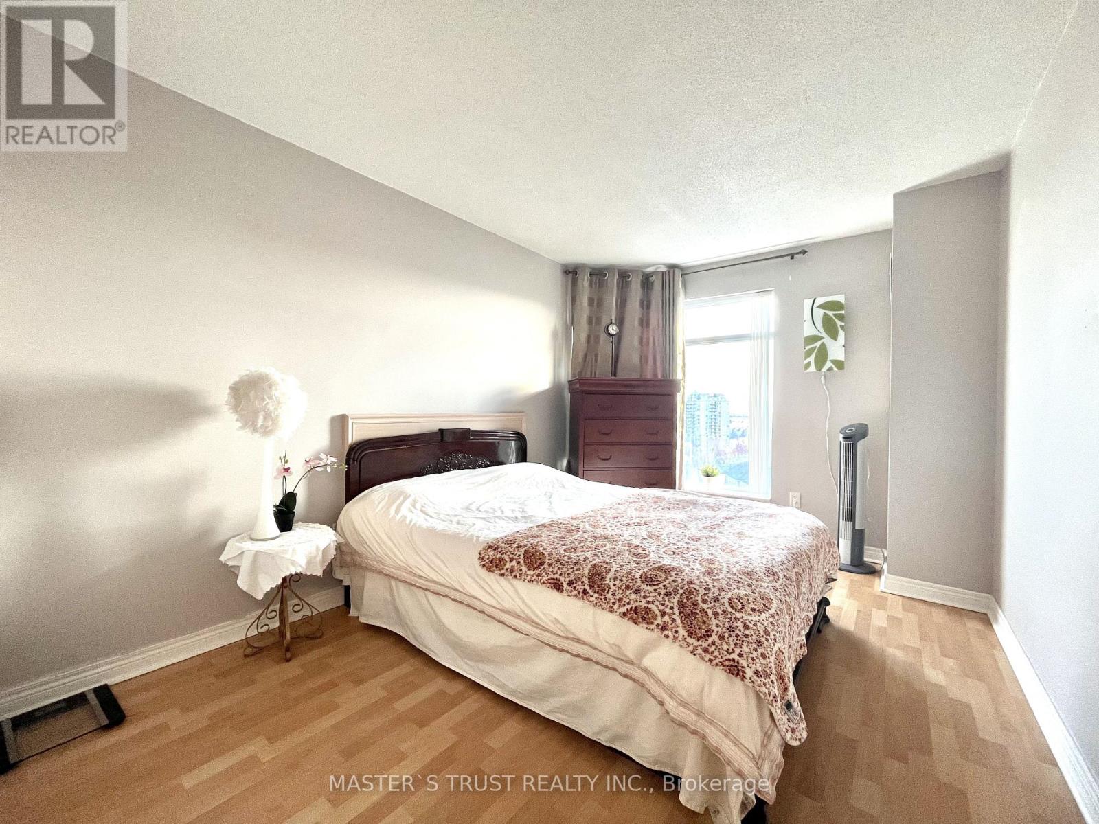 1001 - 135 Pond Drive, Markham, Ontario  L3T 7V6 - Photo 12 - N12580134