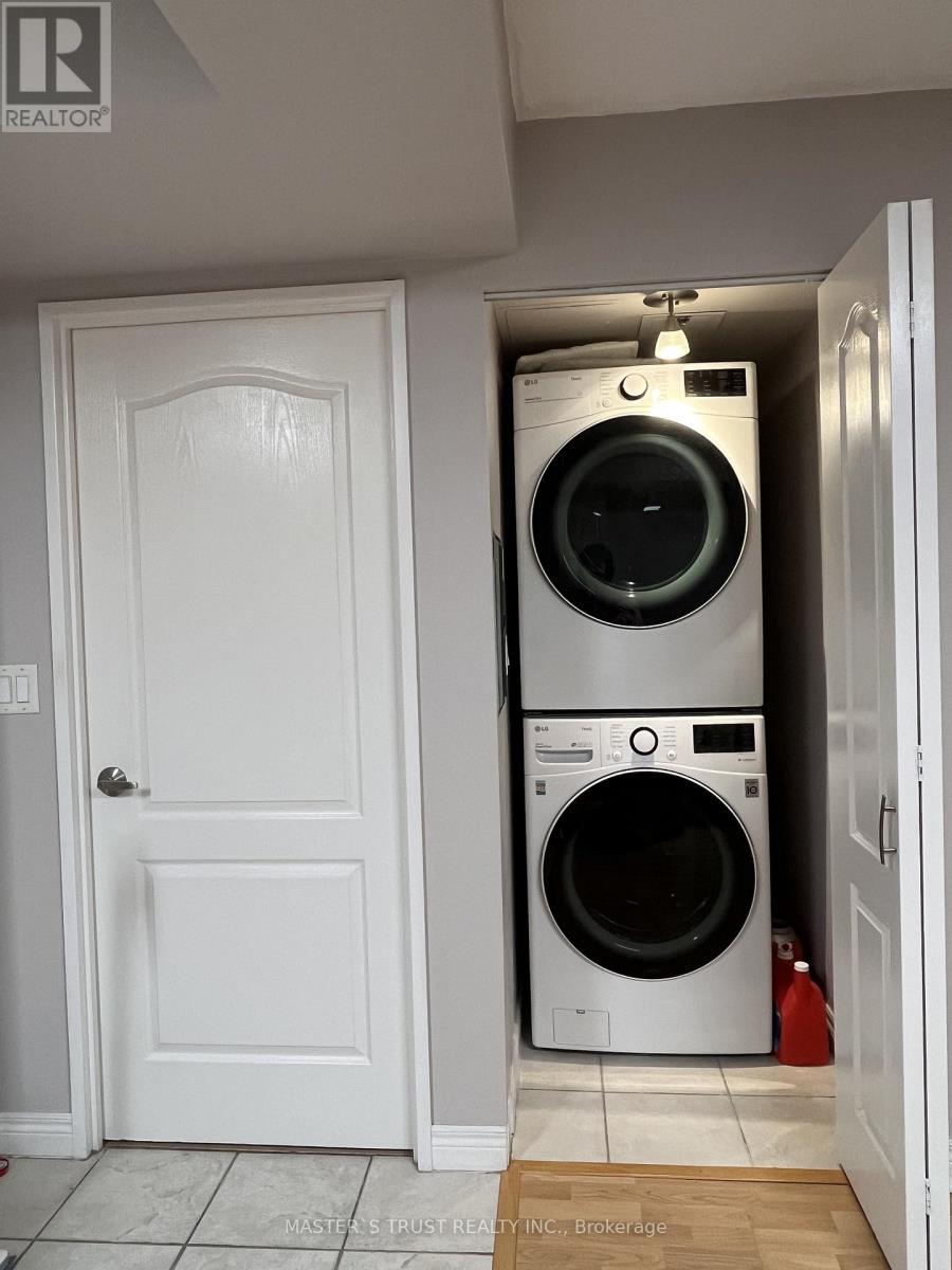 1001 - 135 Pond Drive, Markham, Ontario  L3T 7V6 - Photo 18 - N12580134