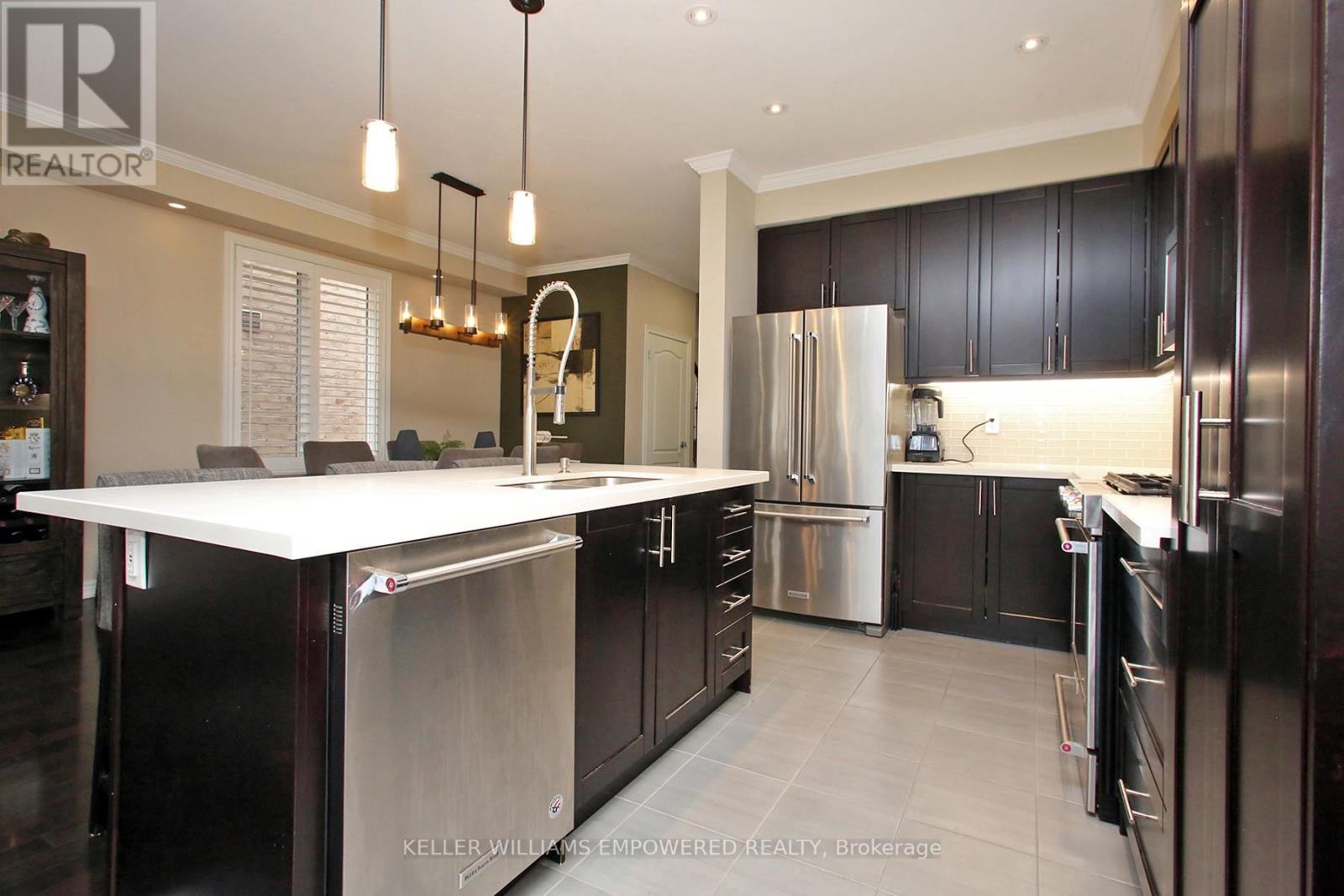 50 Prosser Crescent, Georgina, Ontario L0E 1R0 - Photo 17 - N12580788