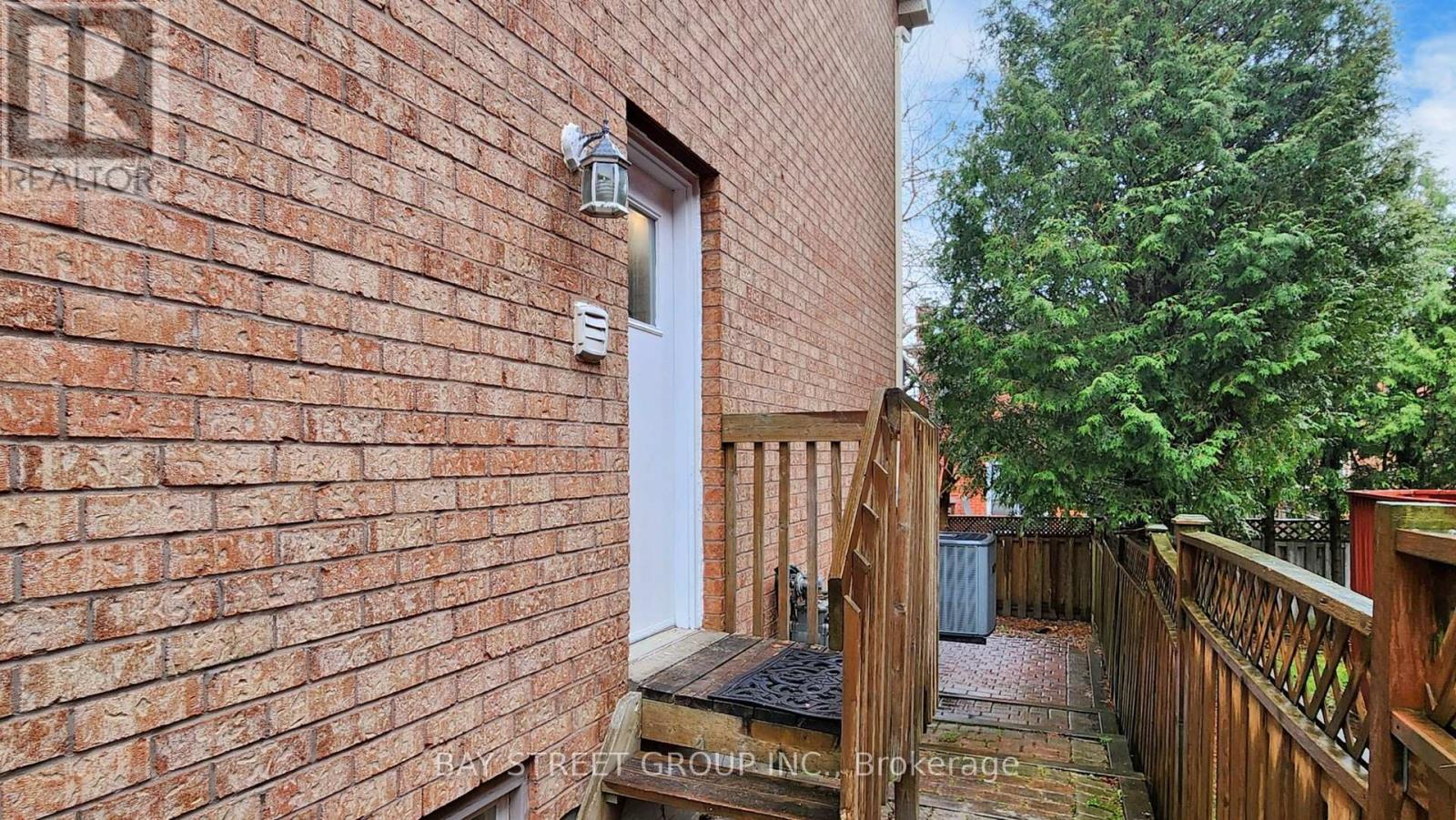 31 Cavalry Trail, Markham, Ontario  L3R 9H3 - Photo 34 - N12580794