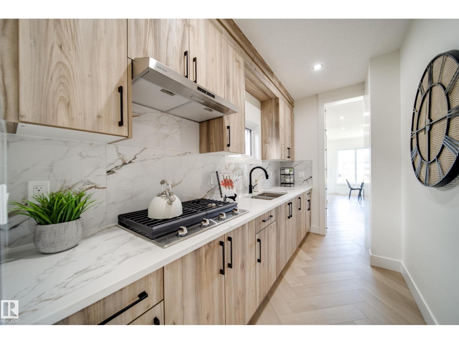 7023 177 Av Nw, Edmonton, Alberta  T5Z 0W9 - Photo 5 - E4466830