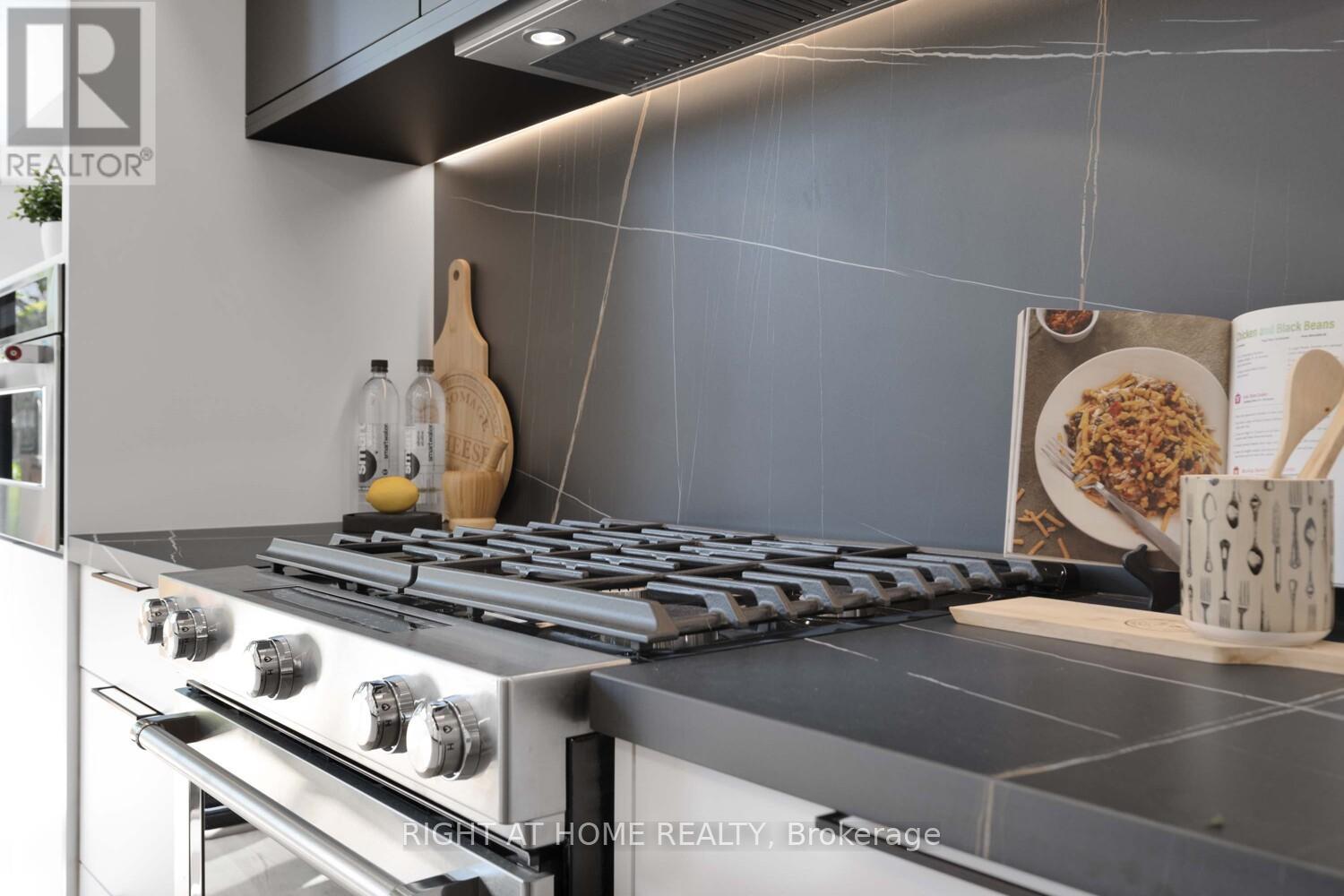 324 Lee Avenue, Toronto, Ontario M4E 2P8 - Photo 14 - E12580802