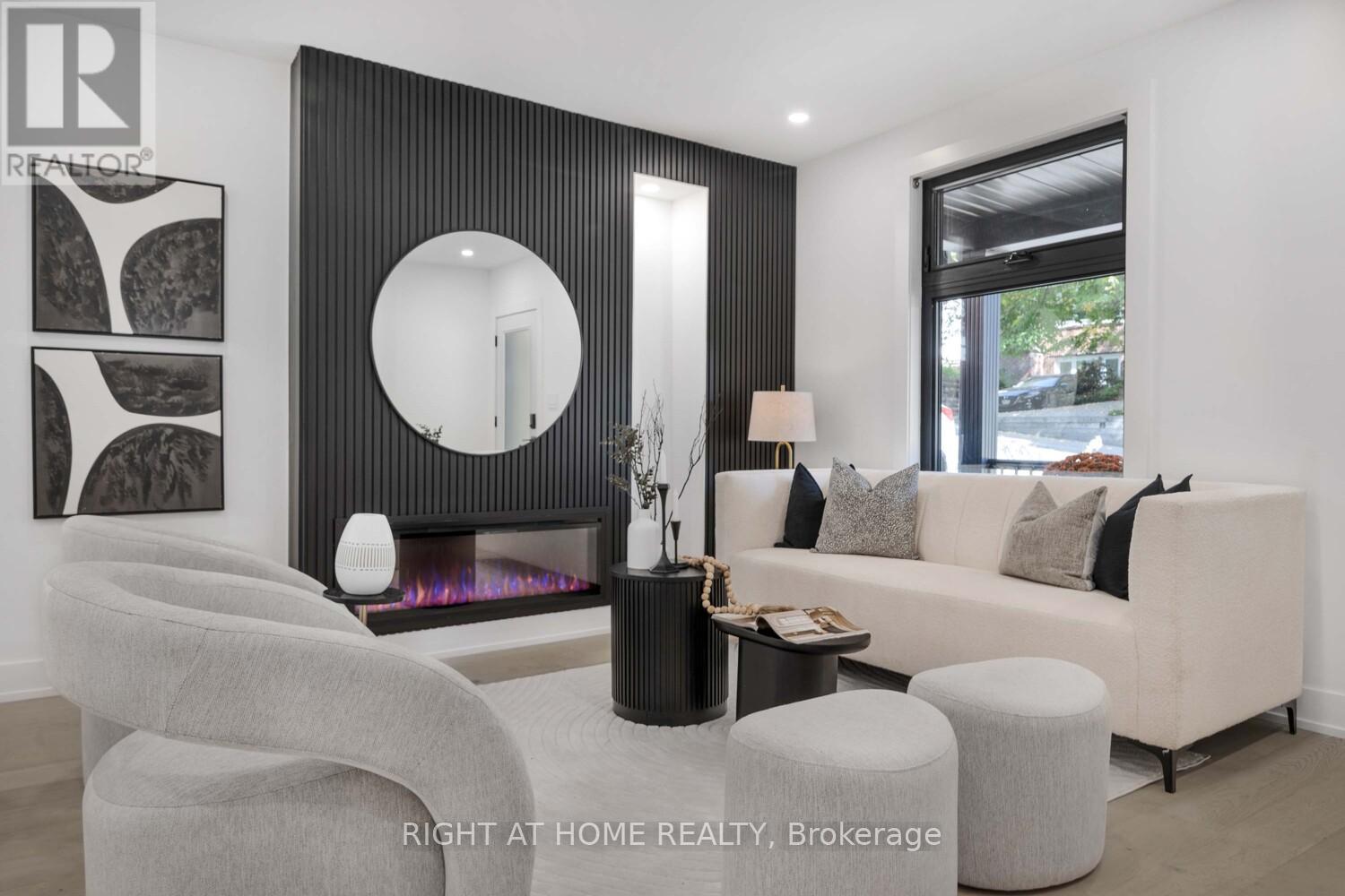 324 Lee Avenue, Toronto, Ontario M4E 2P8 - Photo 5 - E12580802