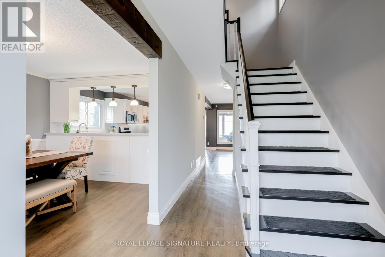 40 Janedale Crescent, Whitby, Ontario  L1N 6Z5 - Photo 5 - E12580806