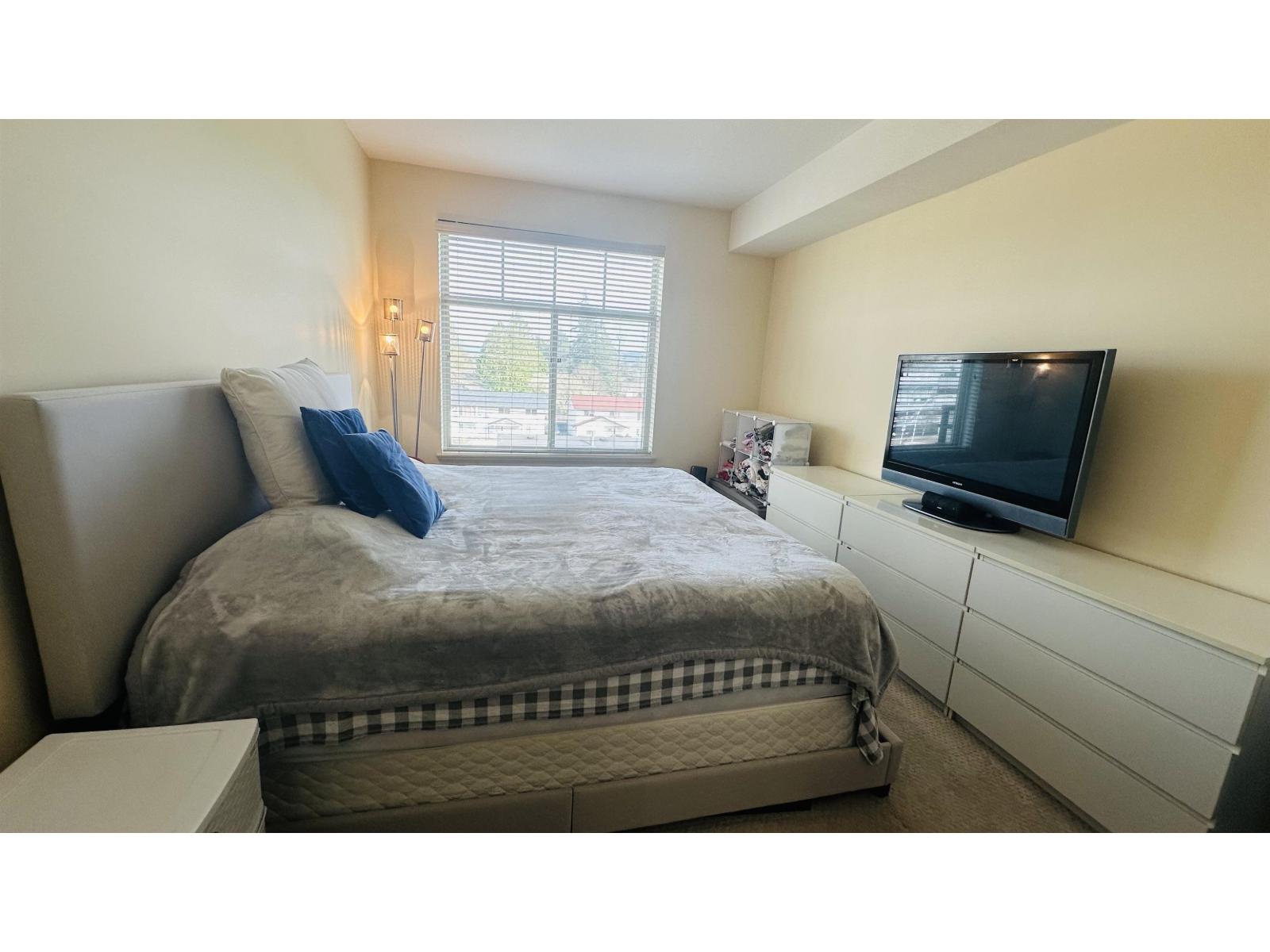 411 8168 120a Street, Surrey, British Columbia  V3W 3P3 - Photo 3 - R3057556