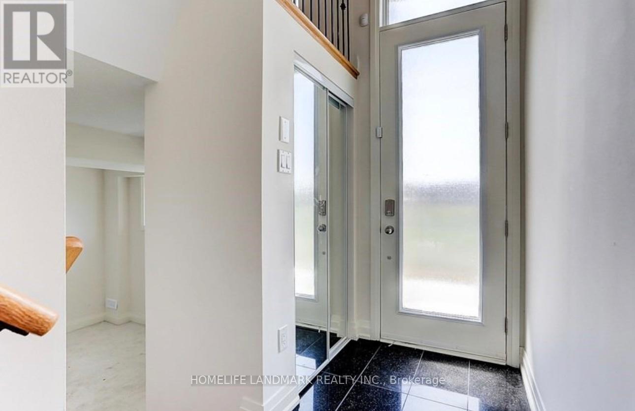 30 Mcclary's Way, Markham, Ontario  L3R 9S3 - Photo 4 - N12580808