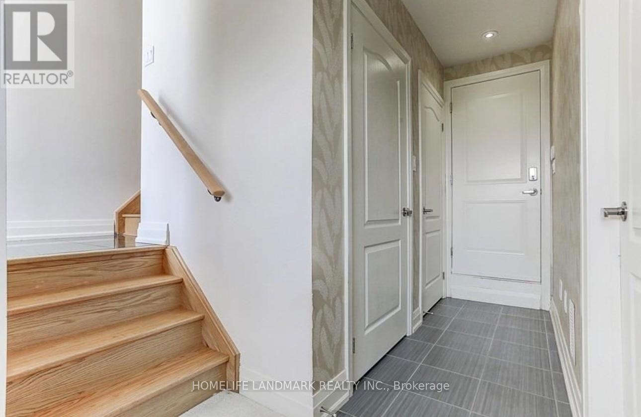 30 Mcclary's Way, Markham, Ontario  L3R 9S3 - Photo 8 - N12580808