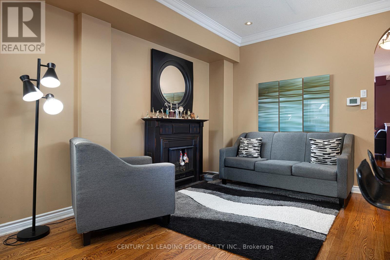 29 Bullock Drive, Markham, Ontario  L3P 8P1 - Photo 9 - N12580810