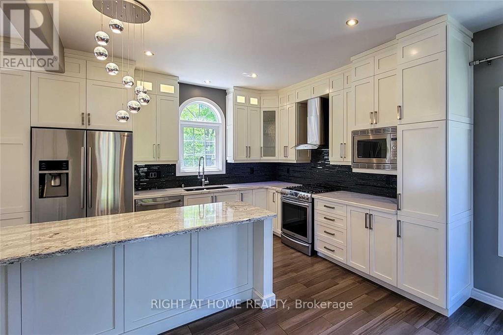 13 Purbrook Court, Barrie, Ontario L4N 5C5 - Photo 7 - S12580814