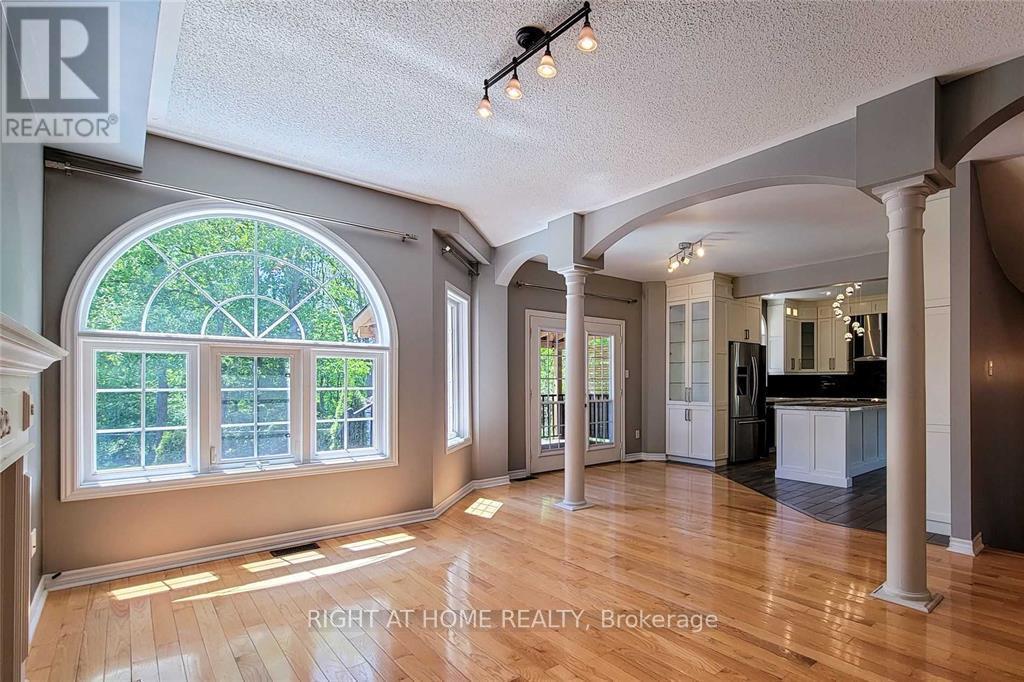 13 Purbrook Court, Barrie, Ontario L4N 5C5 - Photo 8 - S12580814