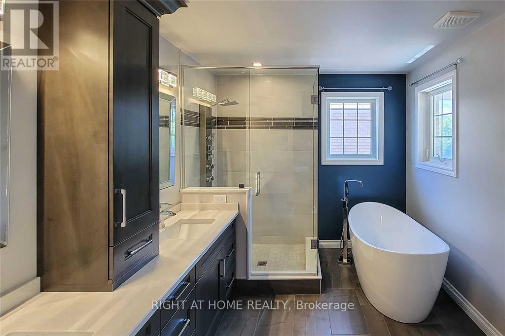 13 Purbrook Court, Barrie, Ontario L4N 5C5 - Photo 9 - S12580814