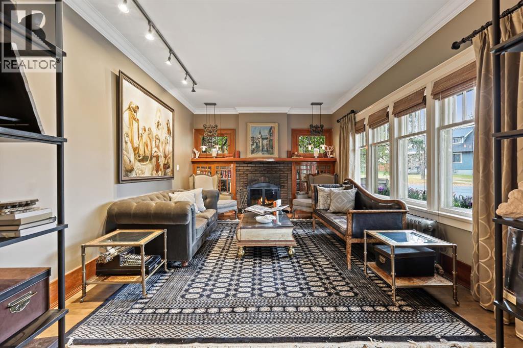 1314 Shelbourne Street Sw, Calgary, Alberta  T3C 2K8 - Photo 1 - A2266203