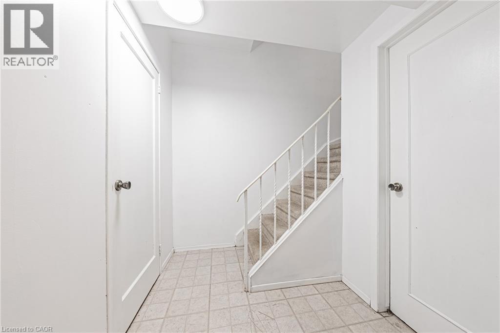 2220 Upper Middle Road Unit# 4, Burlington, Ontario L7P 2Z9 - Photo 27 - 40789225