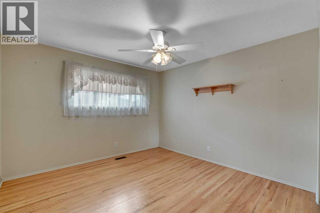 832 Raynard Crescent Se, Calgary, Alberta  T2A 1X7 - Photo 14 - A2269394