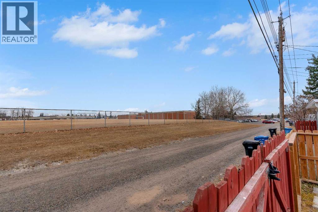 832 Raynard Crescent Se, Calgary, Alberta  T2A 1X7 - Photo 32 - A2269394