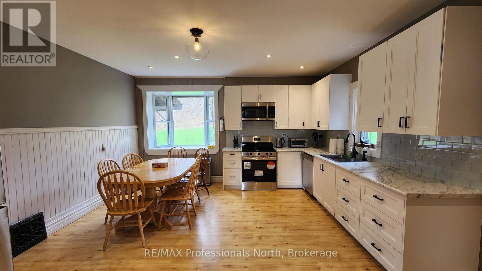 1 - 1034 Quinn Road, Muskoka Lakes, Ontario  P0B 1M0 - Photo 1 - X12579790