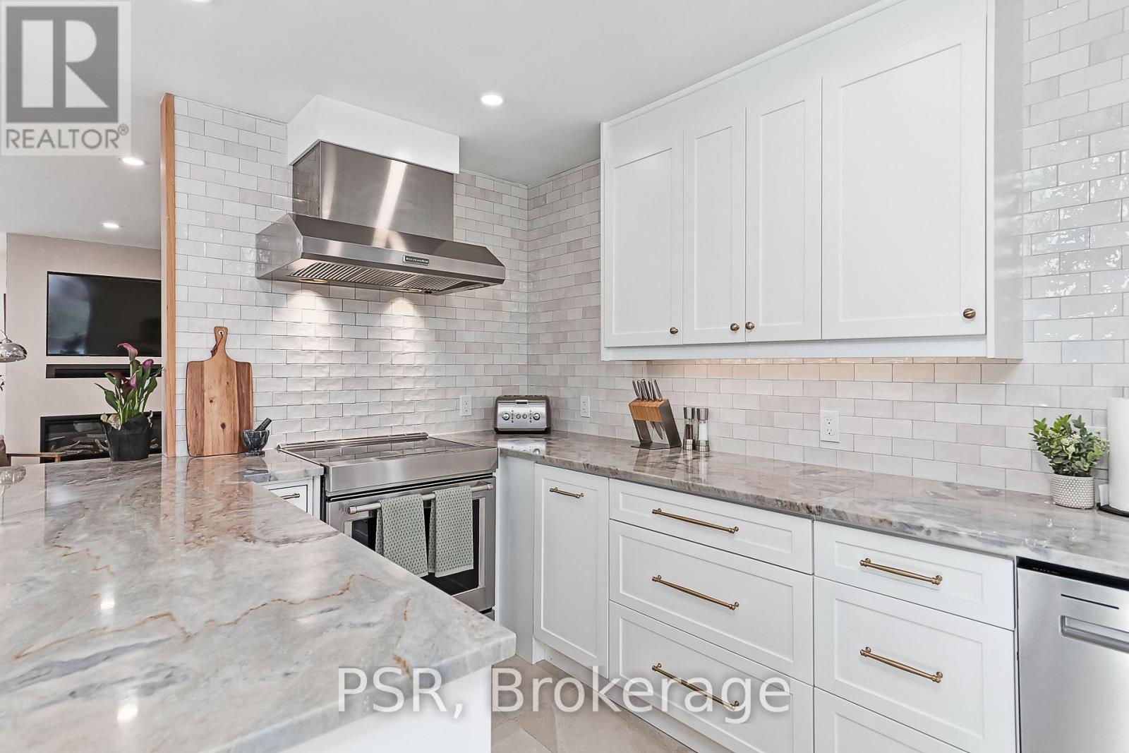 53 Telfer Road, Collingwood, Ontario  L9Y 4S2 - Photo 13 - S12580850