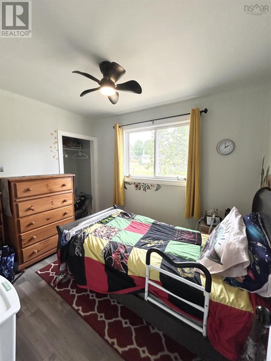 8 Smith Avenue, Springhill, Nova Scotia  B0M 1X0 - Photo 12 - 202521644
