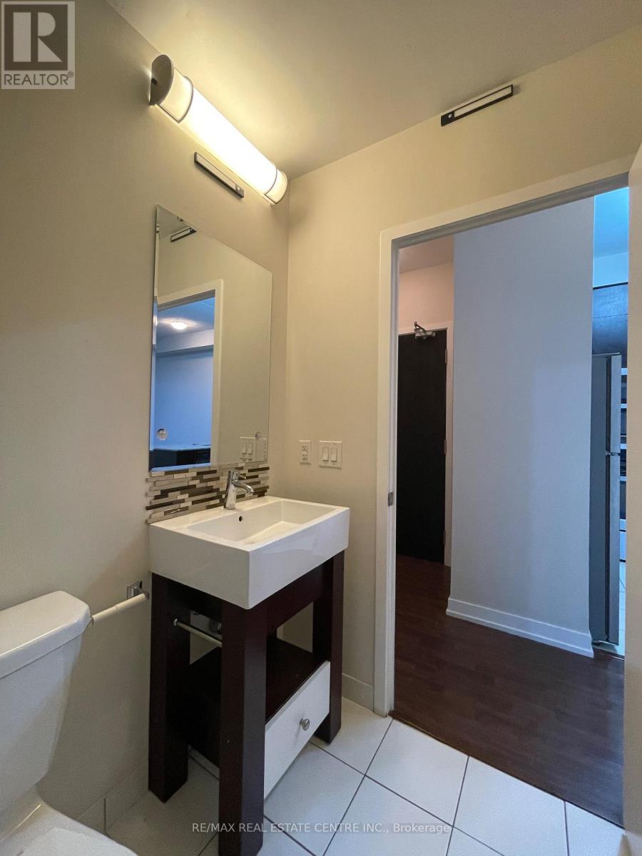 1007 - 840 Queens Plate, Toronto, Ontario M9W 0E7 - Photo 9 - W12580270