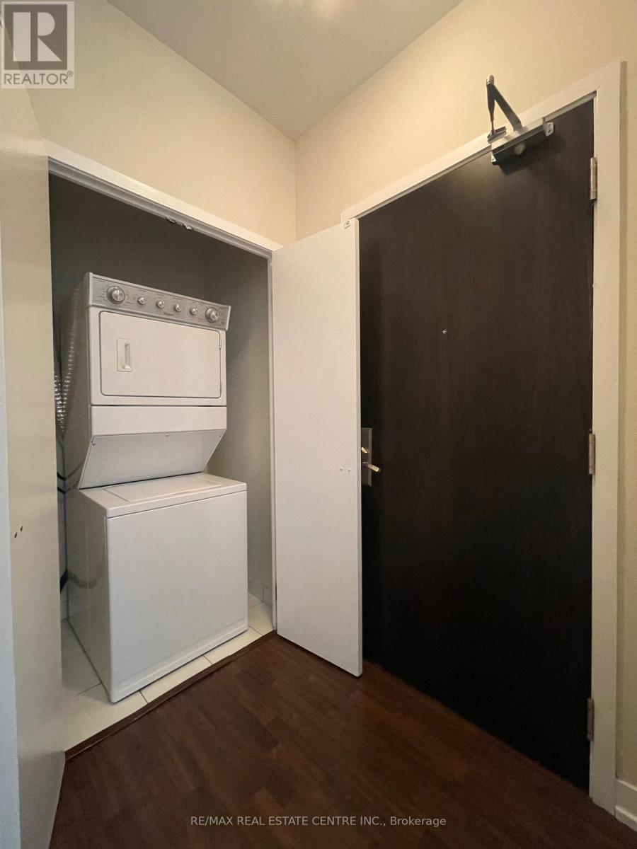 1007 - 840 Queens Plate, Toronto, Ontario M9W 0E7 - Photo 5 - W12580270