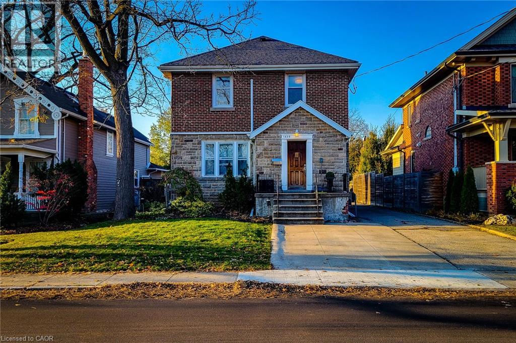 1439 CAROLINE Street Unit# 2nd FLR, Burlington, Ontario