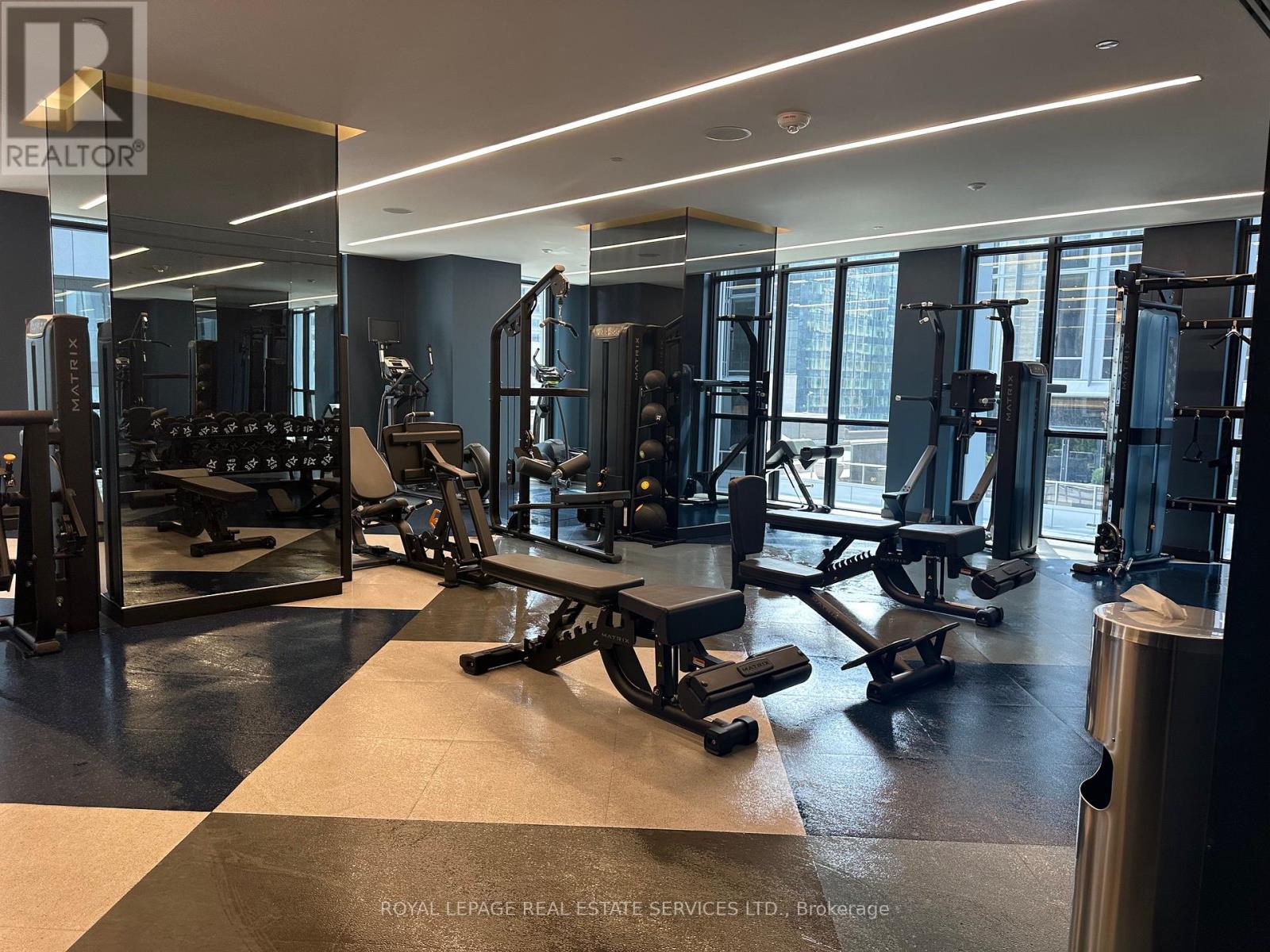3903 - 1 Yorkville Avenue, Toronto, Ontario  M4W 0B1 - Photo 22 - C12168245