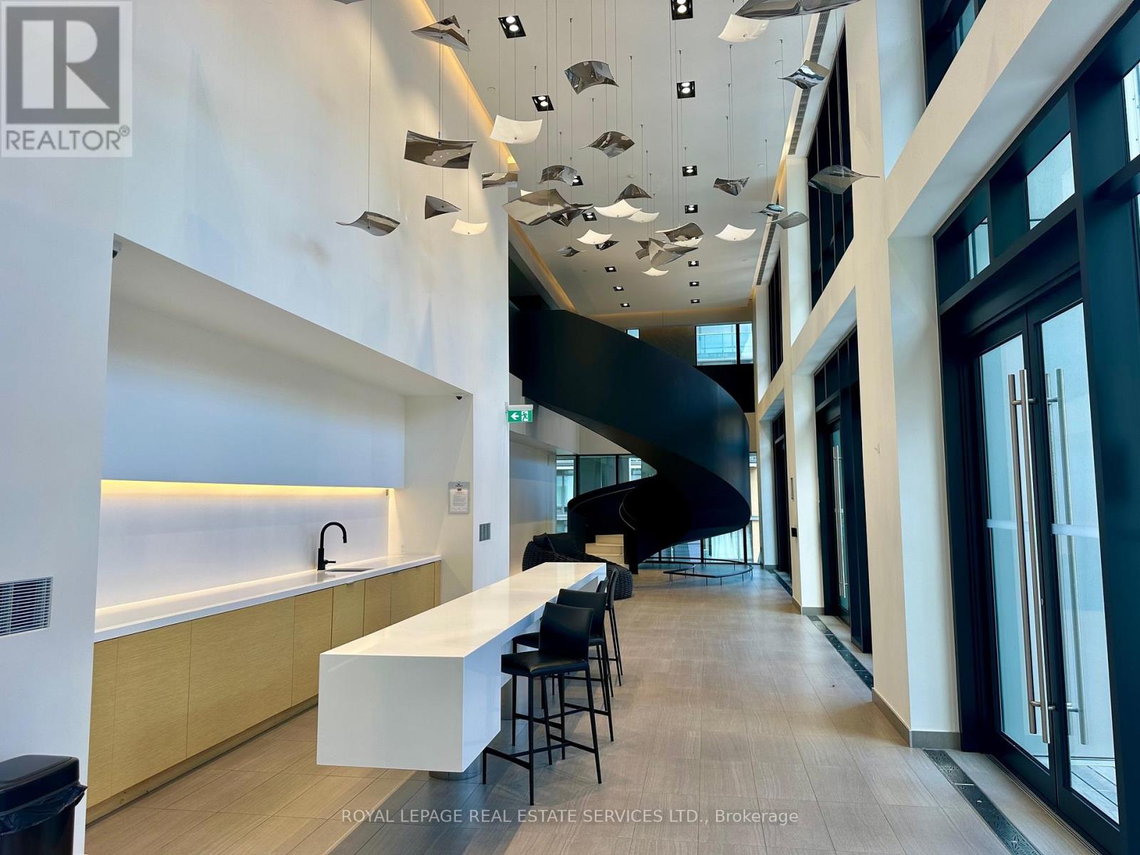 3903 - 1 Yorkville Avenue, Toronto, Ontario  M4W 0B1 - Photo 29 - C12168245