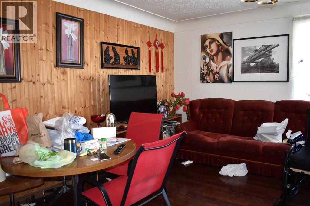 8543 Bowness Road Nw, Calgary, Alberta  T3B 0H8 - Photo 3 - A2254549