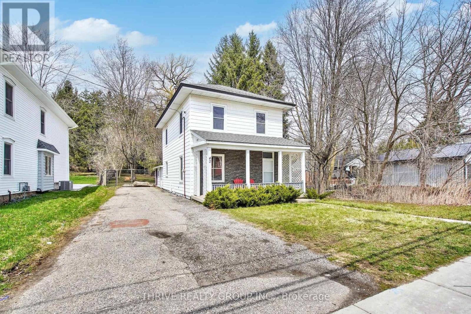 42 Bell Street, Ingersoll, Ontario  N5C 2N6 - Photo 2 - X12580858