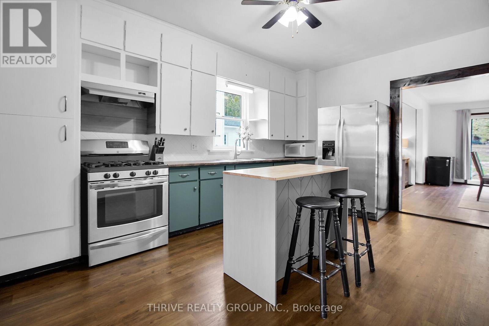 42 Bell Street, Ingersoll, Ontario  N5C 2N6 - Photo 5 - X12580858