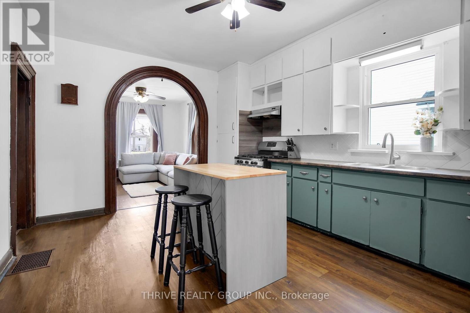 42 Bell Street, Ingersoll, Ontario  N5C 2N6 - Photo 7 - X12580858